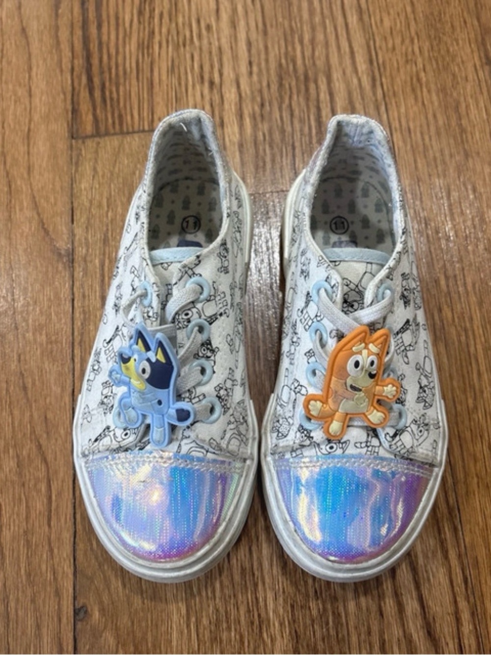 Bluey girls  Slip-On Sneakers size 11
